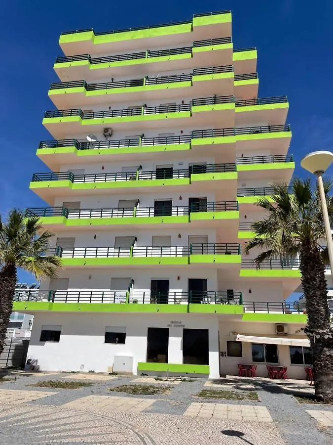 Apartment Over The Beach Monte Gordo