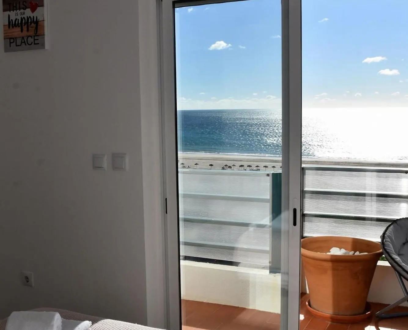 Apartment Over The Beach Monte Gordo